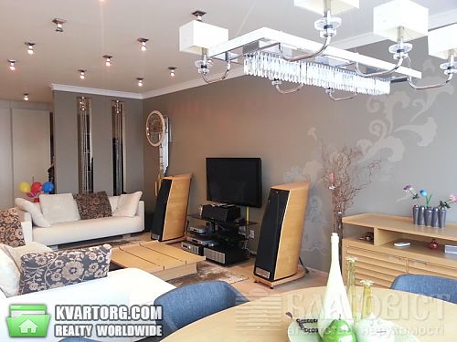 Sell 3-room apartment. Киев, Богдана Хмельницкого — photo 2
