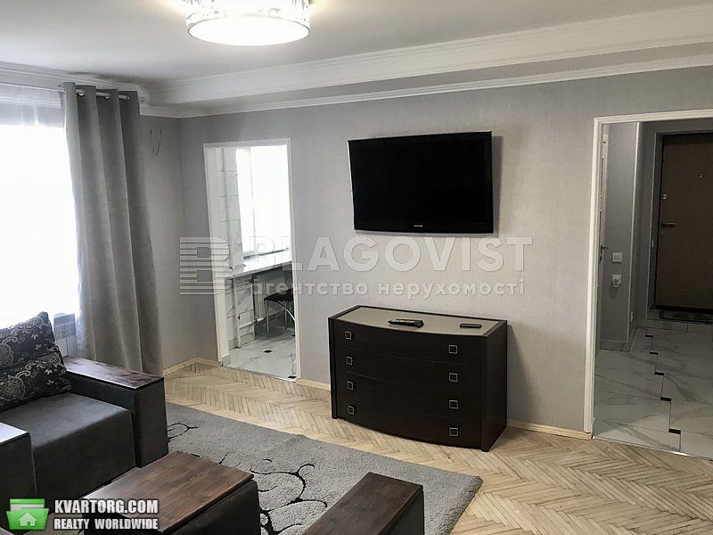 Rent out 2-room apartment. Киев, Туманяна Ованеса — photo 2