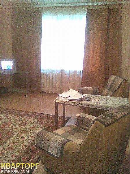 Rent out 2-room apartment. Киев,  Дарницкий бул — photo 7