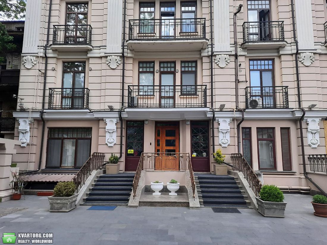 Rent out 3-room apartment. Одесса, Чайковского — photo 1