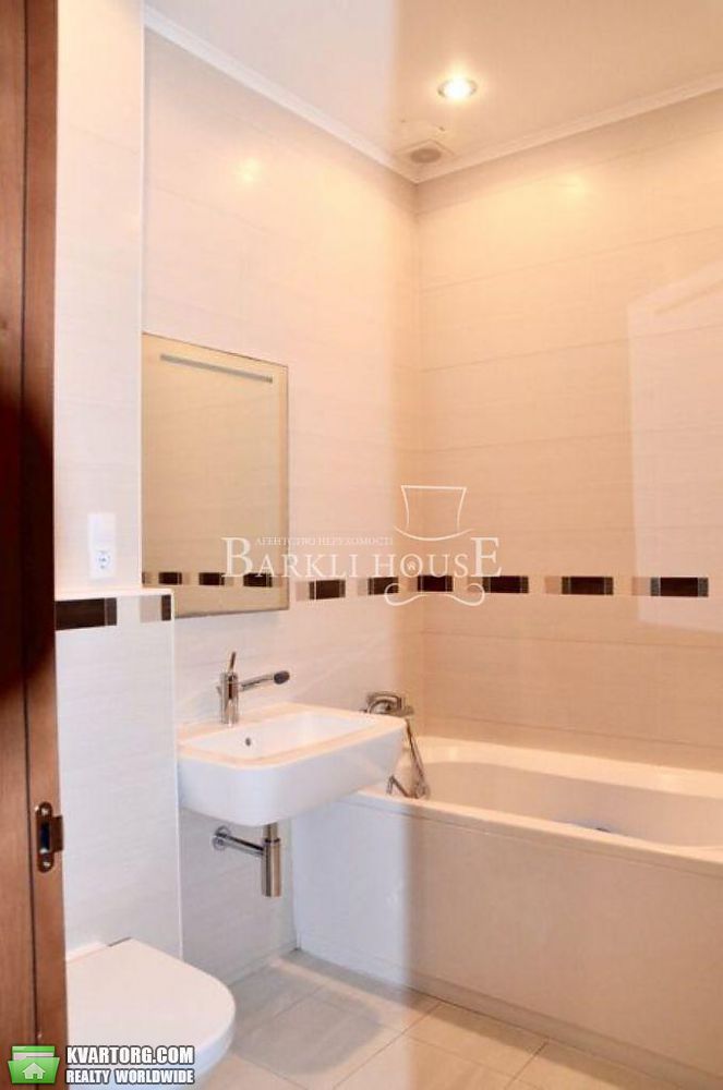 Rent out 4-room apartment. Киев,  Дарвина — photo 9