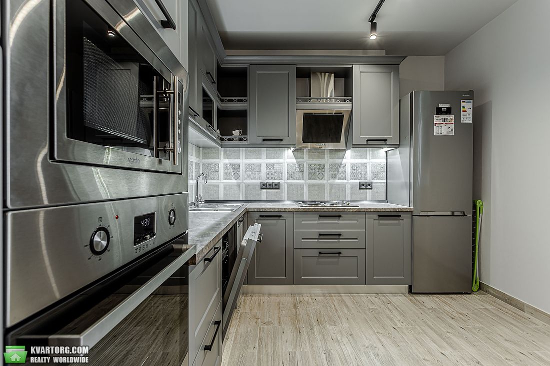 Rent out 2-room apartment. Киев,  Конева — photo 4