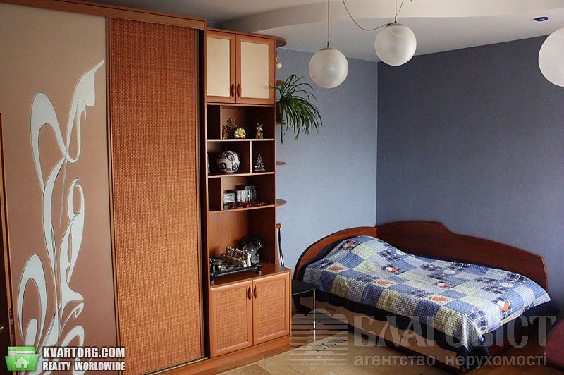 Sell 3-room apartment. Киев,  Урловская — photo 2