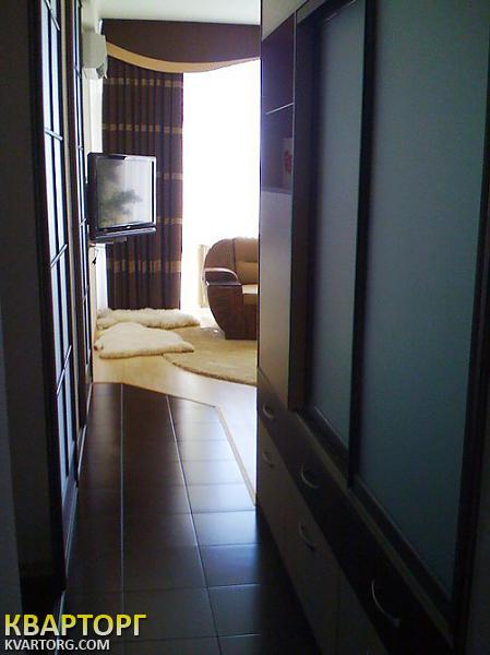 Rent out 1-room apartment. Киев,  Героев Сталинграда пр — photo 3