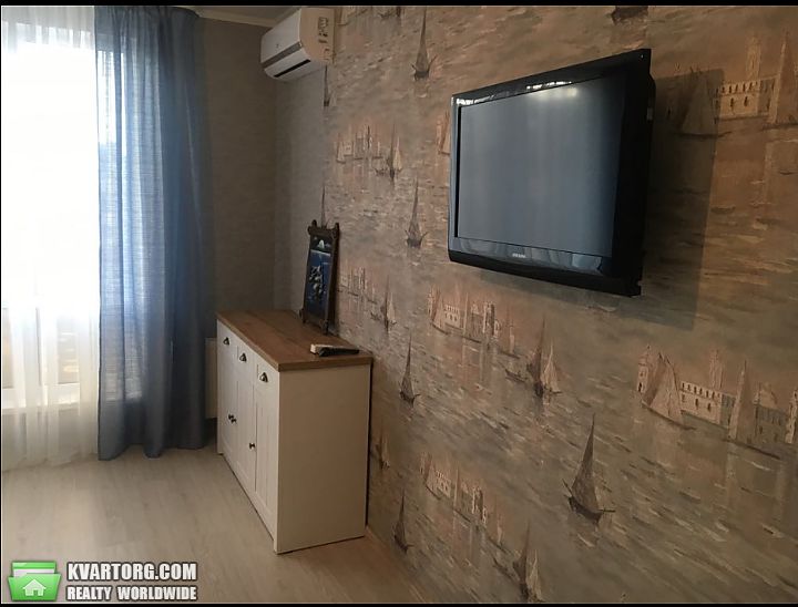 Rent out 1-room apartment. Киев,  Метрологическая — photo 2