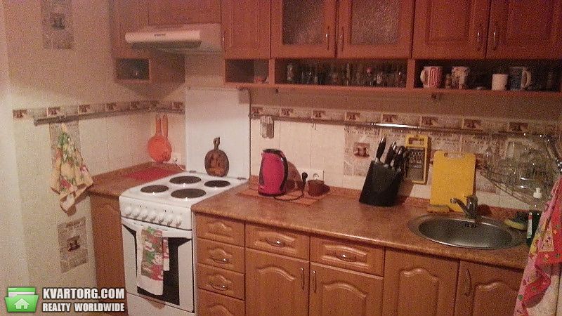 Rent out 1-room apartment. Киев,  Стуса — photo 1