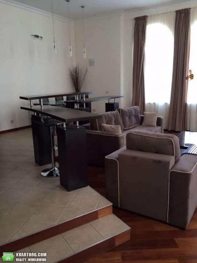 Rent out 2-room apartment. Киев,  Городецкого — photo 2