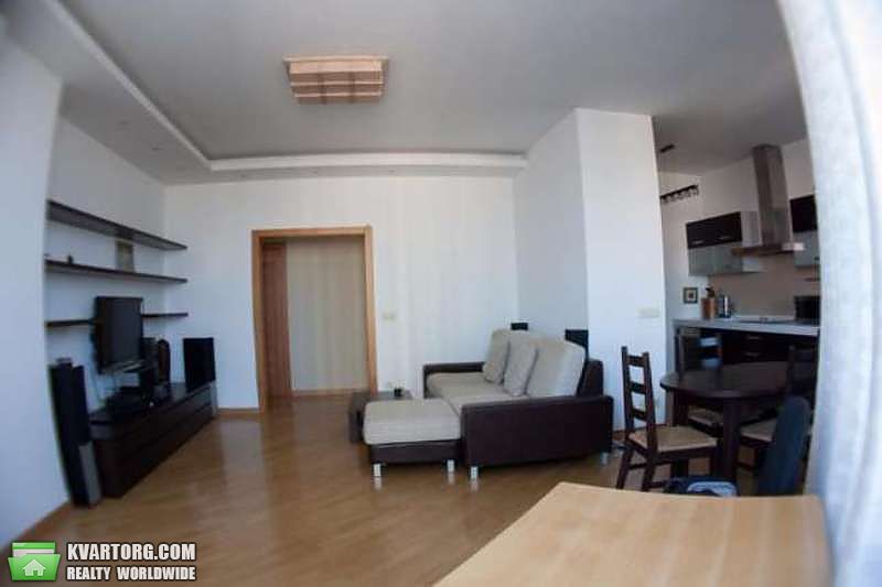 Rent out 3-room apartment. Киев, Бульварно-Кудрявская — photo 2
