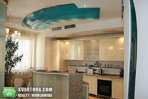 Sell 4-room apartment. Киев,  Кропивницкого — photo 2