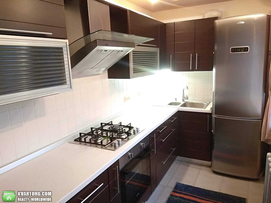 Rent out 3-room apartment. Киев,  Энтузиастов — photo 2