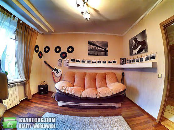 Sell 2-room apartment. Киев,  Маяковского — photo 1