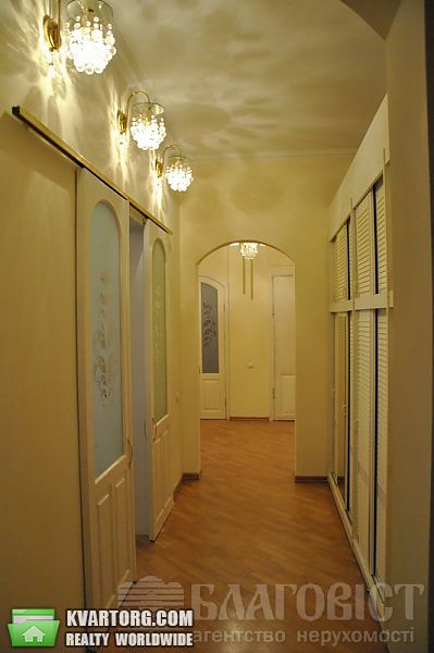 Sell 3-room apartment. Киев, Бессарабская пл — photo 3