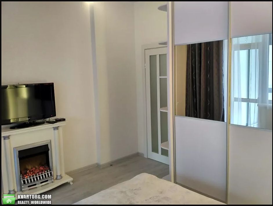 Rent out 2-room apartment. Киев, Трускавецкая — photo 8