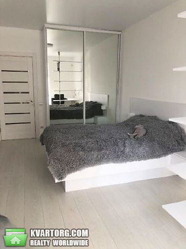Sell 2-room apartment. Киев,  Метрологическая — photo 1