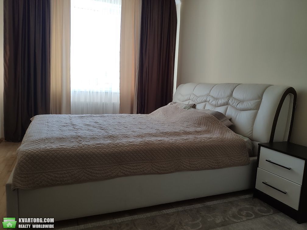 Rent out 1-room apartment. Киев,  Сагайдачного — photo 1