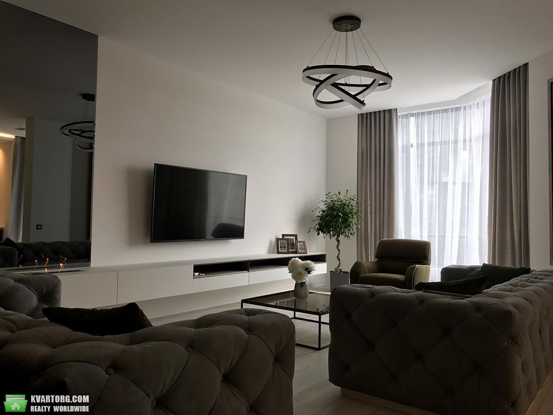 Rent out 2-room apartment. Киев, Бендуквидзе — photo 1