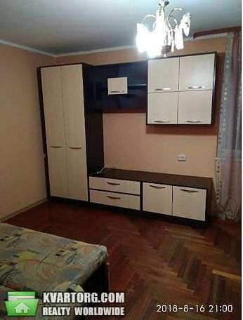 Rent out 2-room apartment. Киев,  Героев Днепра — photo 5