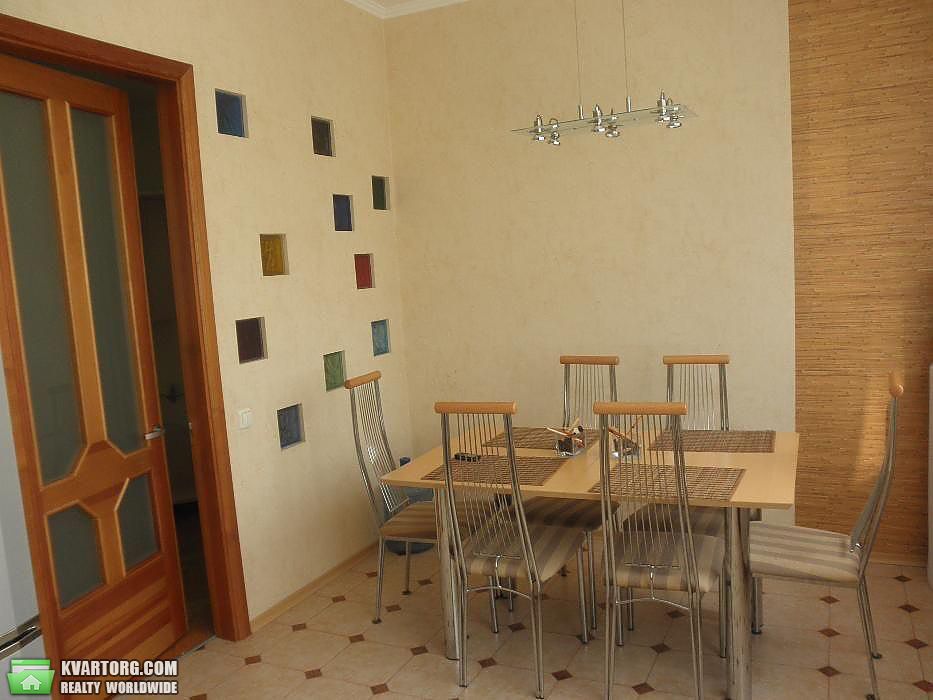 Rent out 2-room apartment. Киев,  Грушевского — photo 3