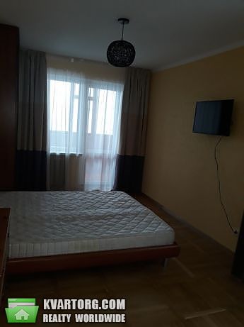 Rent out 3-room apartment. Киев,  Лятошинского — photo 2