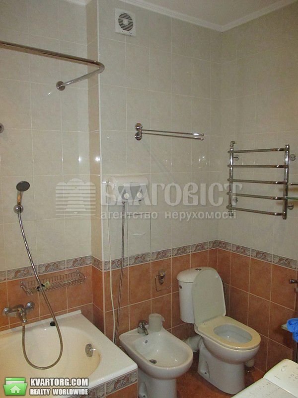 Rent out 2-room apartment. Киев,  Грушевского — photo 3
