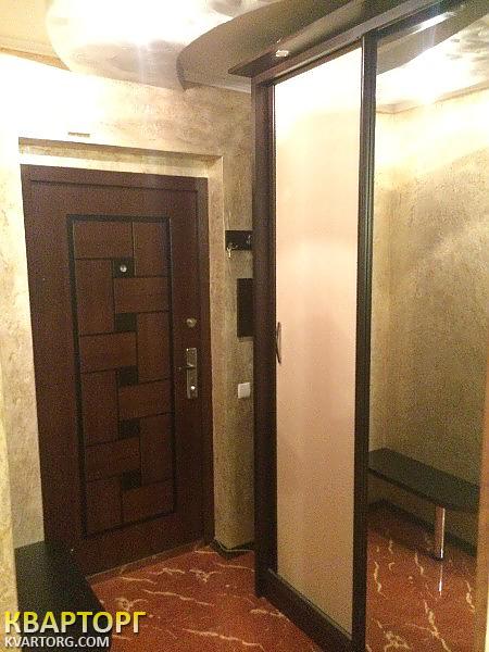 Rent out 2-room apartment. Киев, Полярная — photo 10