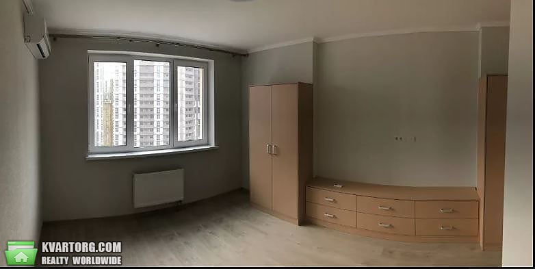 Rent out 2-room apartment. Киев, Панельная — photo 6