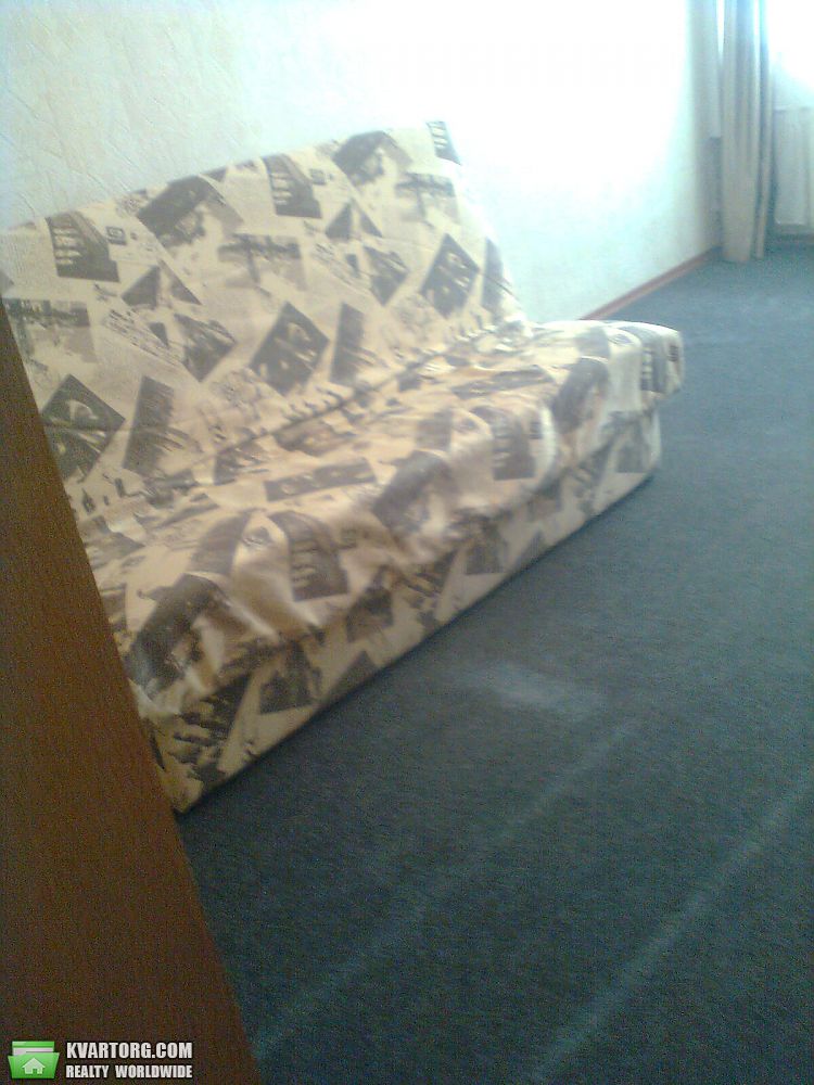 Rent out 1-room apartment. Киев,  Баумана — photo 1