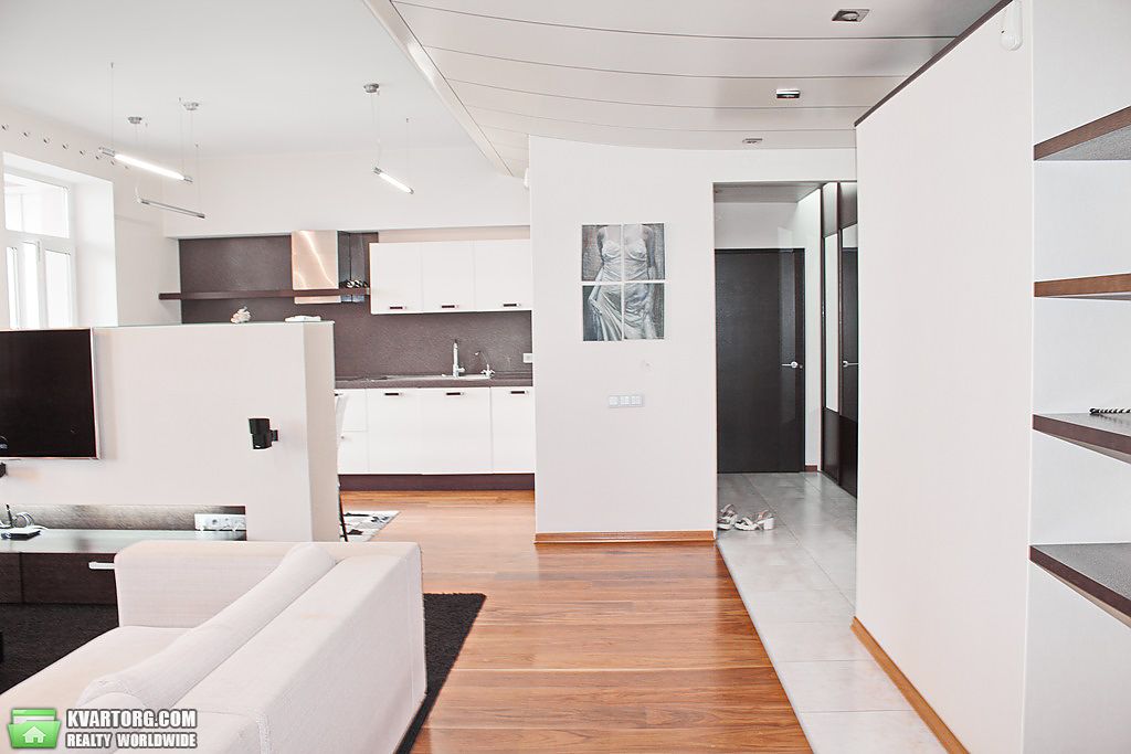 Sell 3-room apartment. Киев,  Барбюса — photo 1