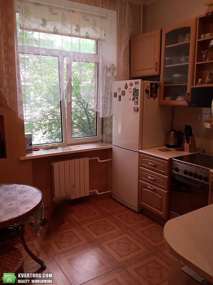 Sell 3-room apartment. Киев,  Полевой пер — photo 1