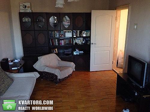 Sell 3-room apartment. Киев,  Героев Космоса — photo 1