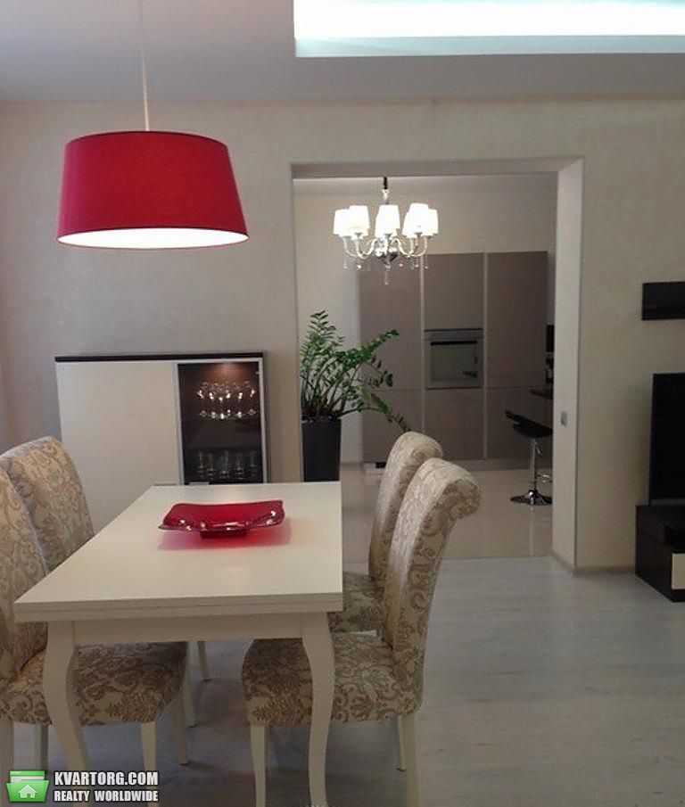 Rent out 3-room apartment. Киев,  Краснова — photo 3