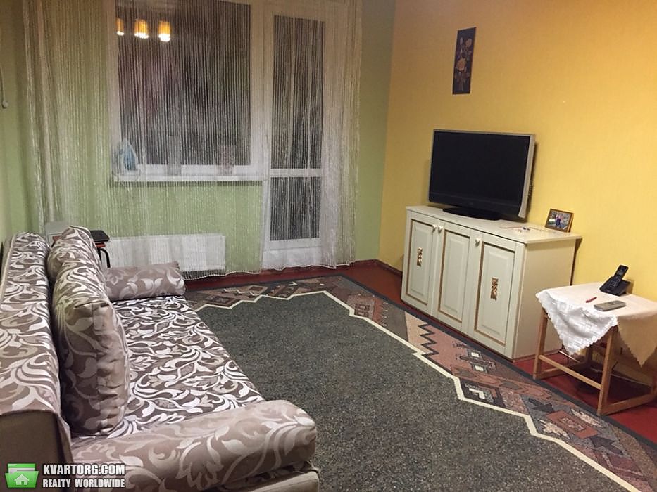 Sell 3-room apartment. Киев,  Печенежская — photo 1