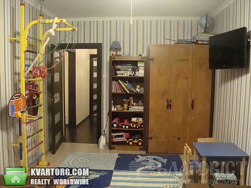 Sell 3-room apartment. Киев, Урловская — photo 8