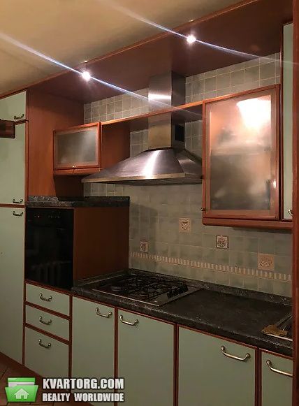 Sell 2-room apartment. Киев,  Автозаводская — photo 3