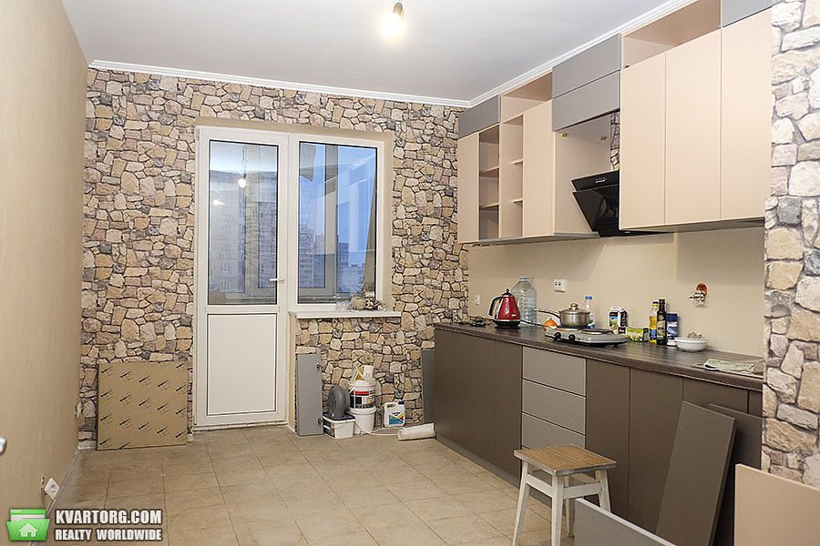 Rent out 2-room apartment. Киев,  Мишуги — photo 1