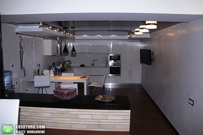 Sell house. Киев,  Метрологическая — photo 3
