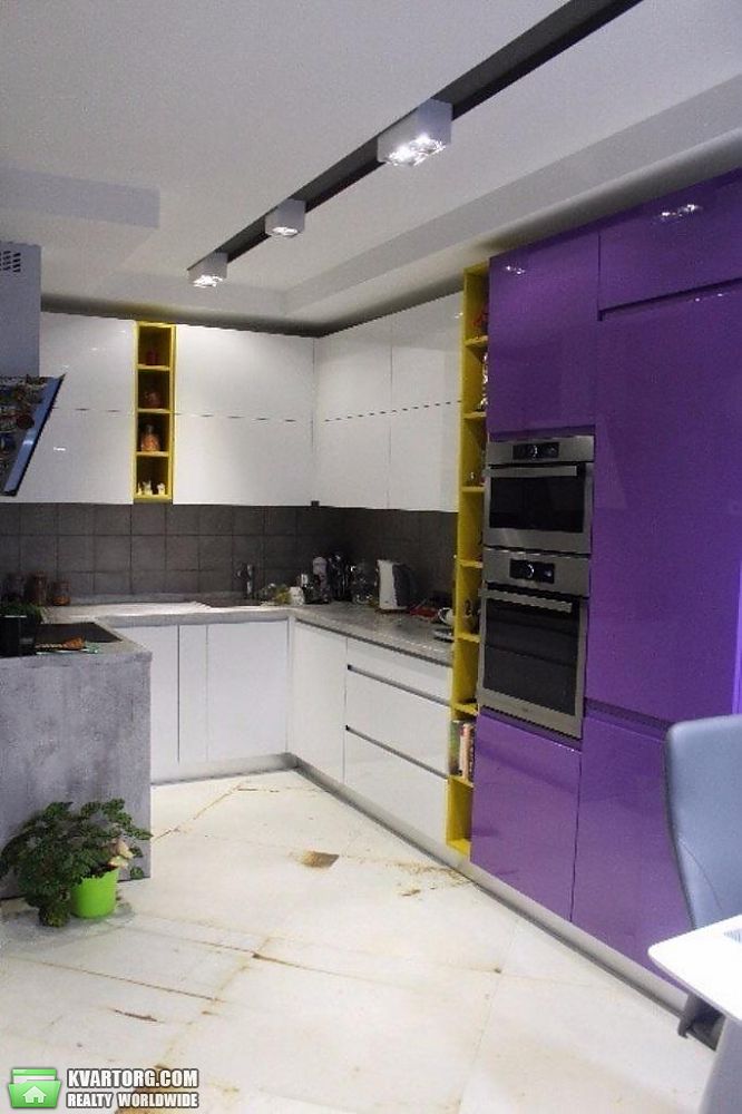 Rent out 3-room apartment. Киев,  Завальная — photo 5