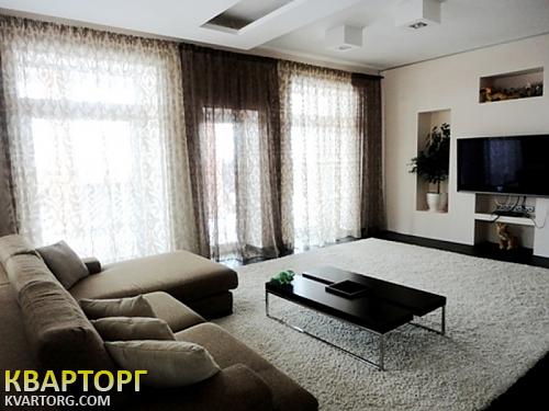 Rent out house. Киев, Богатырская — photo 1
