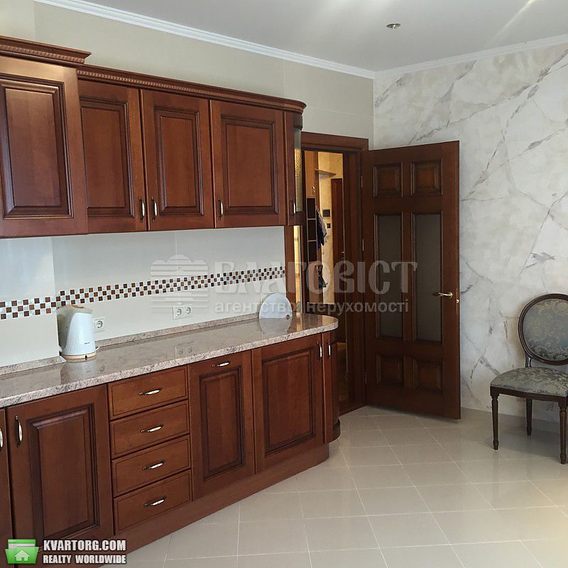 Rent out 2-room apartment. Киев,  Луначарского — photo 5