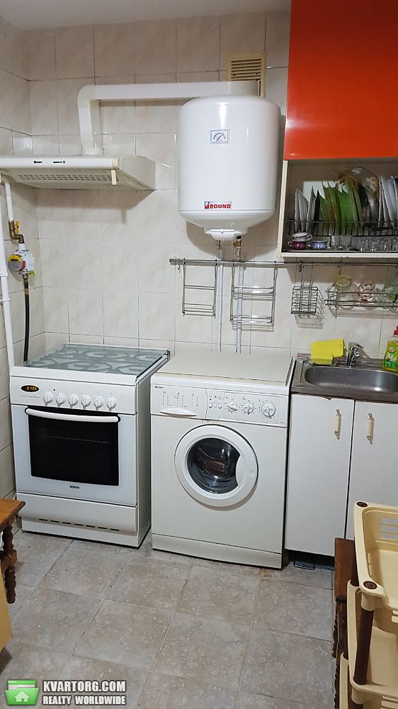 Rent out 2-room apartment. Киев,  Грекова — photo 1