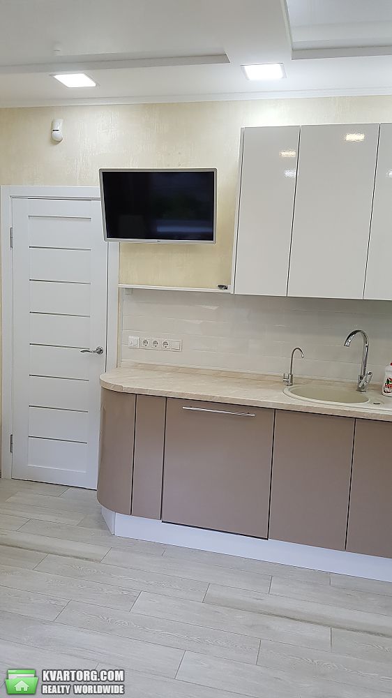 Rent out 2-room apartment. Киев, Максимовича — photo 8
