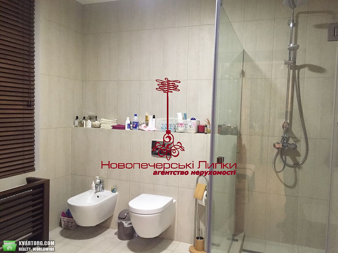 Sell 5-room apartment. Киев,  Драгомирова — photo 8