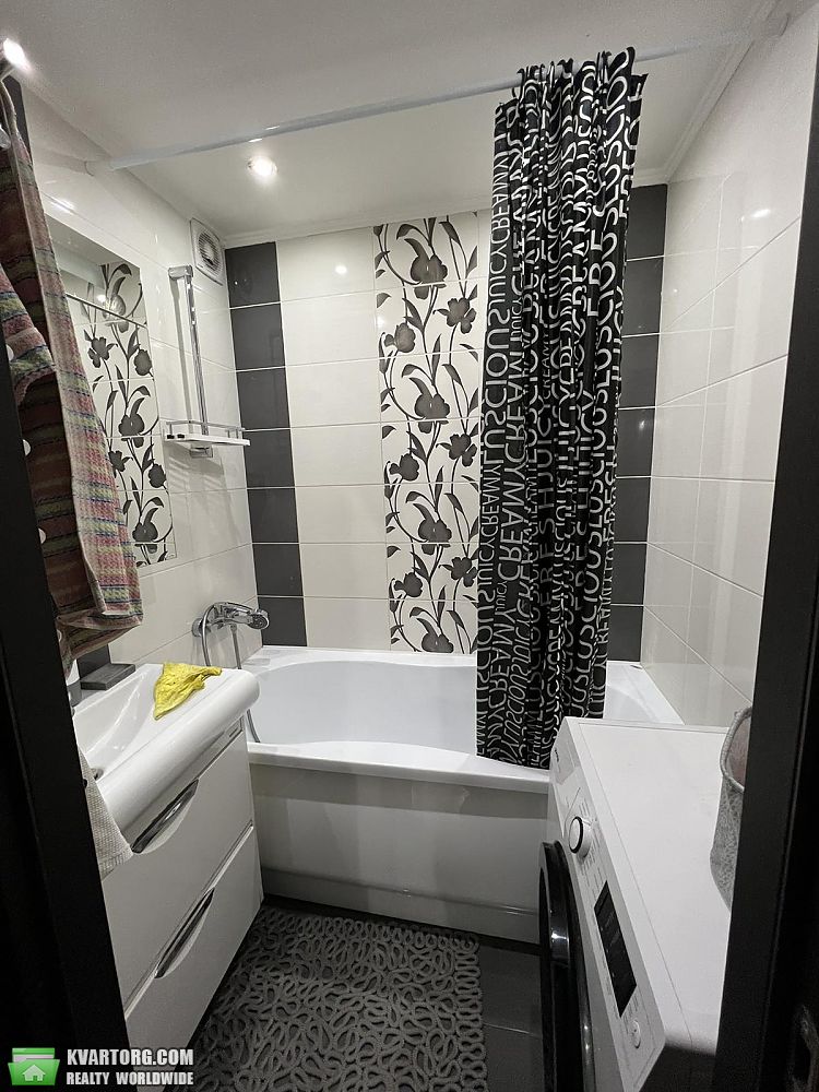 Rent out 3-room apartment. Киев, Стальского — photo 3