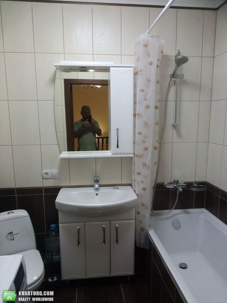 Rent out 3-room apartment. Киевская обл., Соборная — photo 10