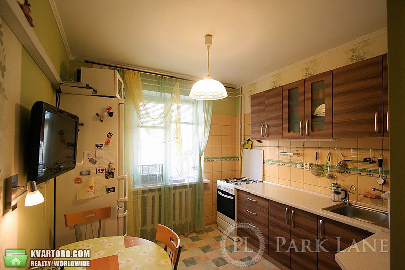 Sell 2-room apartment. Киев, Урловская — photo 1
