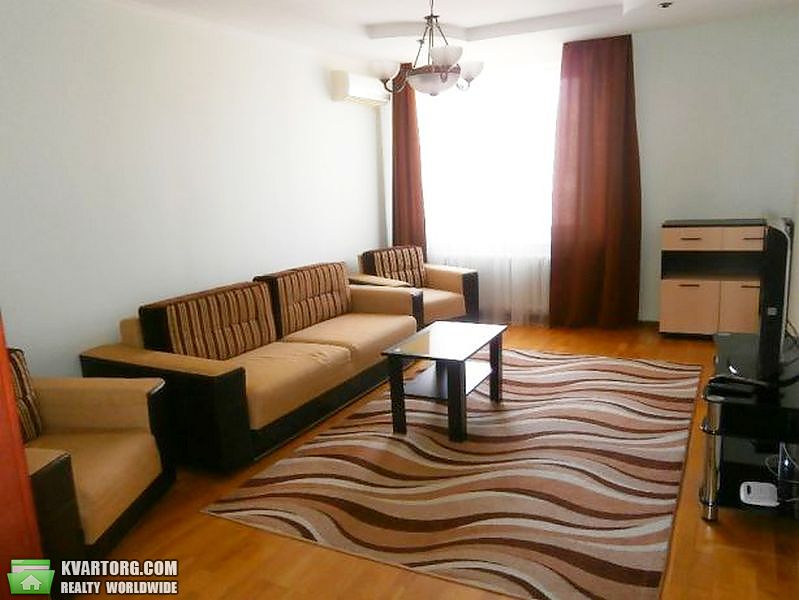 Rent out 2-room apartment. Киев,  Феодосийский пер — photo 8