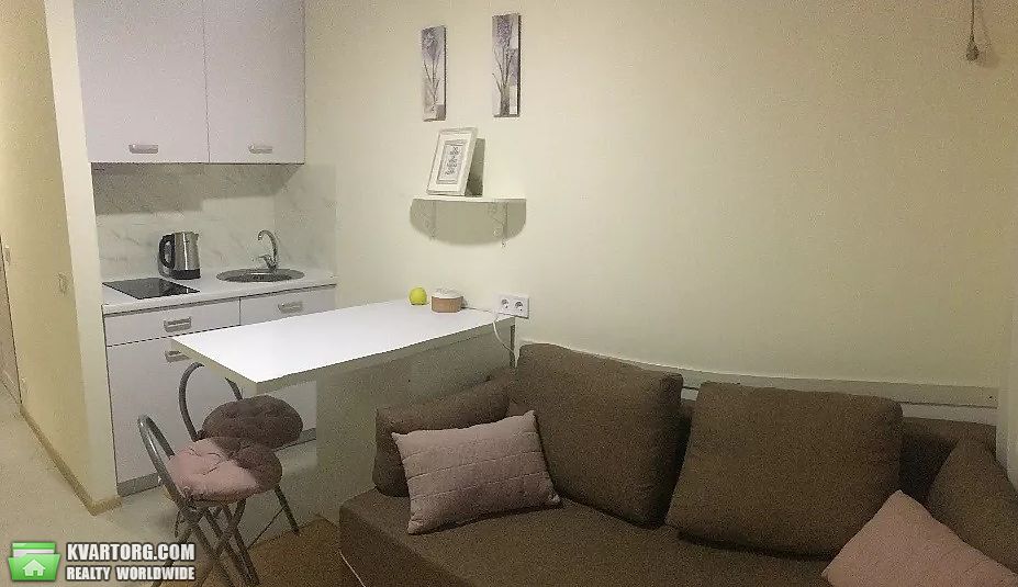 Sell 1-room apartment. Киев,  Машиностроительная — photo 1
