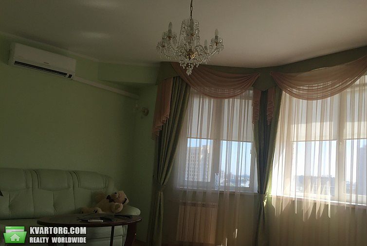 Sell 2-room apartment. Киев, Никольско-Слободская — photo 3