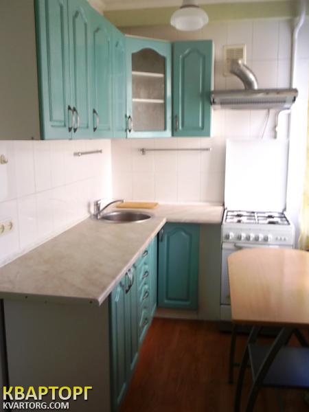 Rent out 2-room apartment. Киев,  Гусовского — photo 1