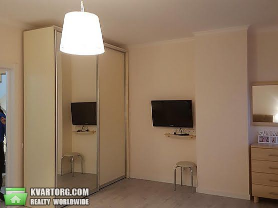 Rent out house. Киев,  Богатырская — photo 9